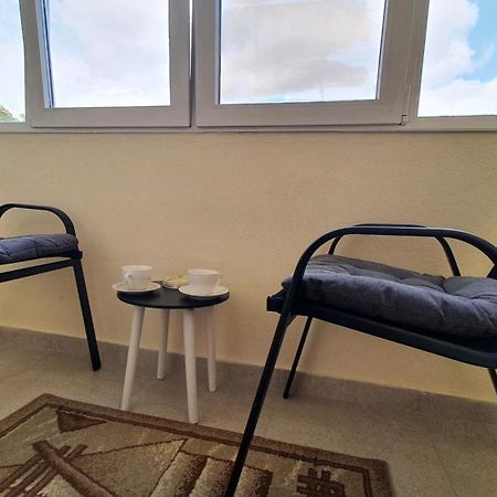 Apartament Estera Apartment Oradea Bagian luar foto